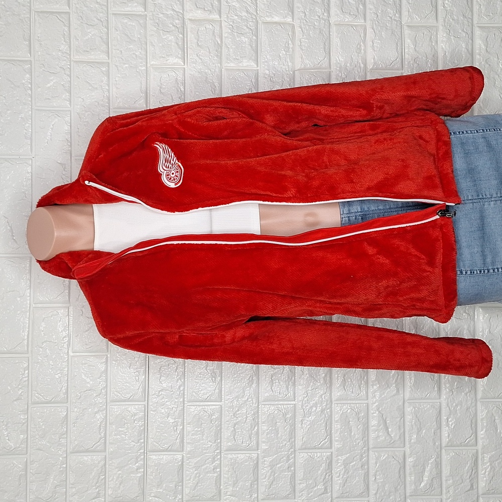NHL Official Product Detroit Red Wings Hockey Furry Fleece Teddy Bear Jacket